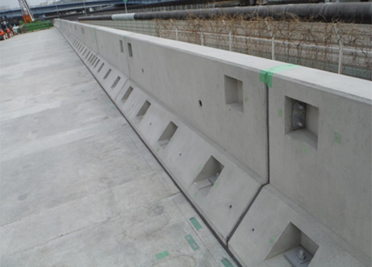 EMC Barrier Curb