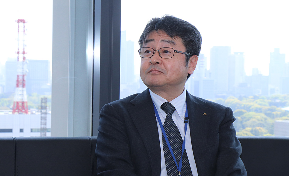 大塚敬三氏
