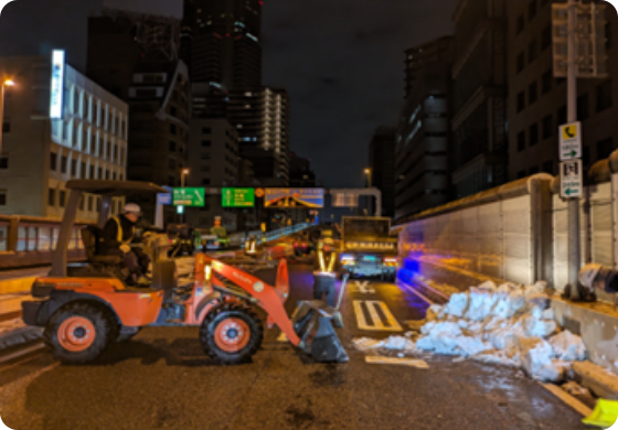 国土交通省（TEC-FORCE）による除雪支援の様子